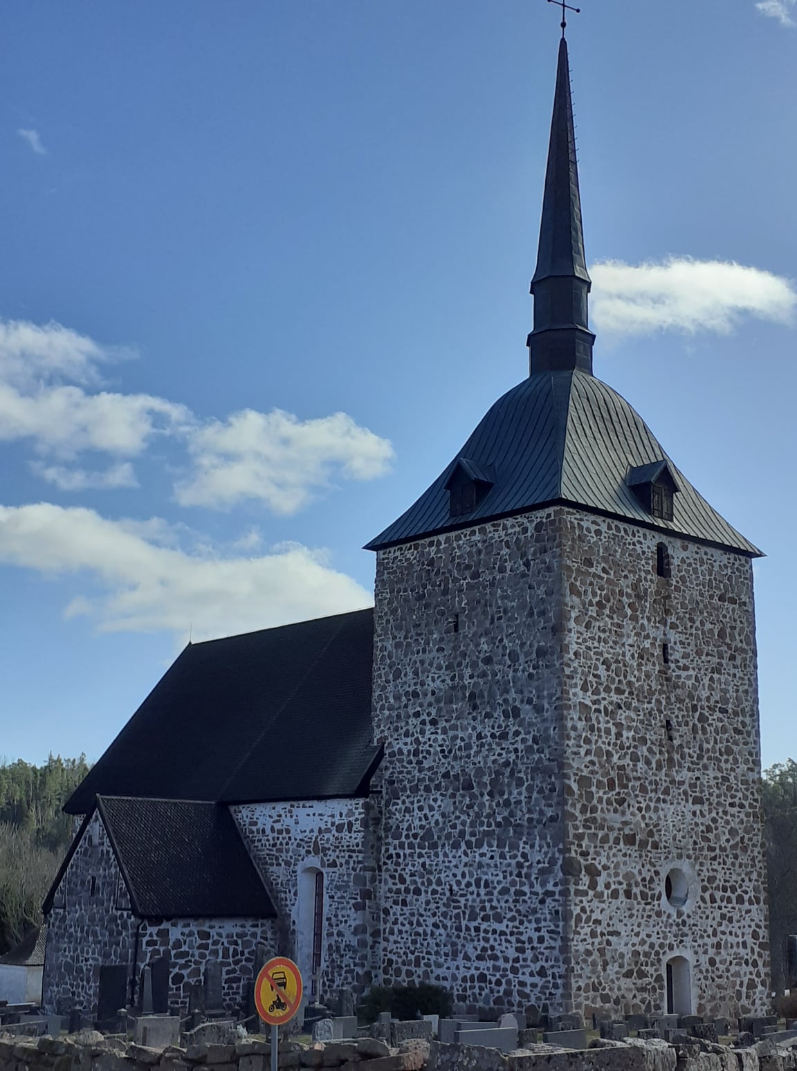 Sunds kyrka
