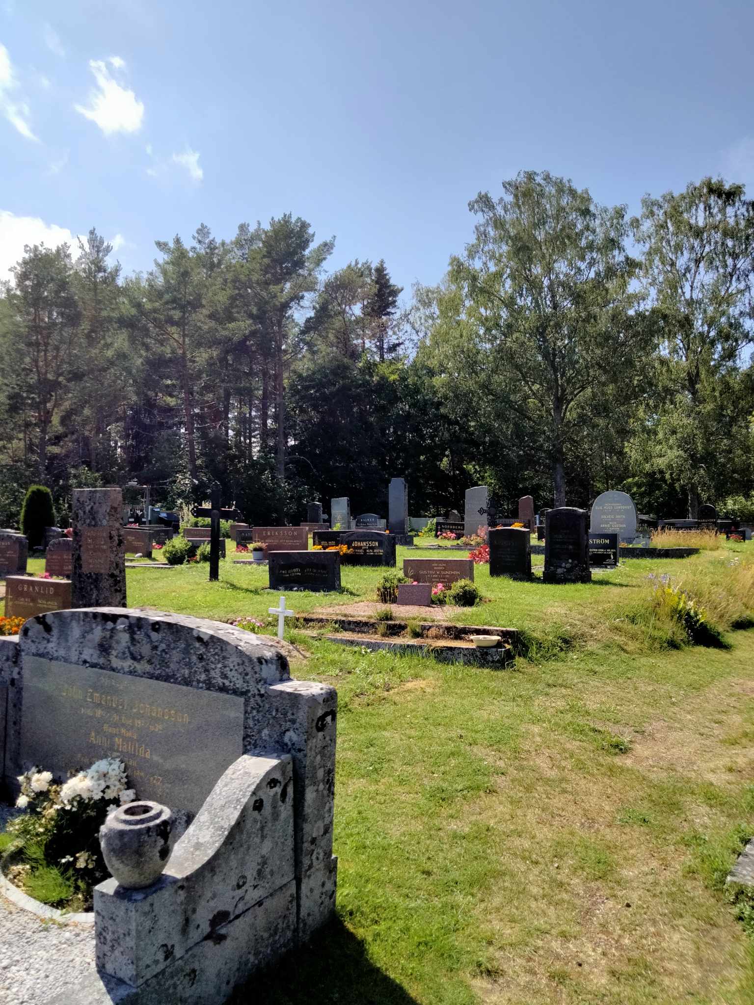 Vårdö begravningsplats Vårdö kyrkgrind